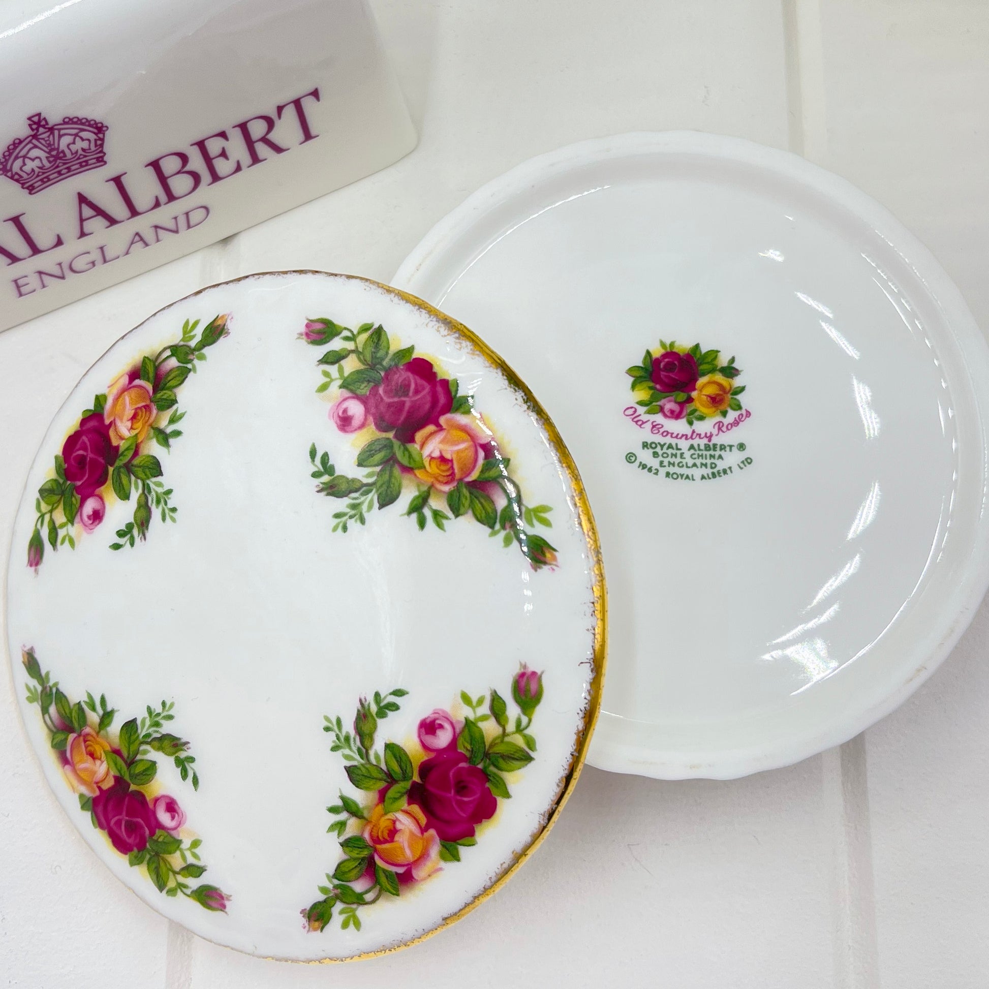 Royal Albert Old Country Roses Round Trinket Box with Lid