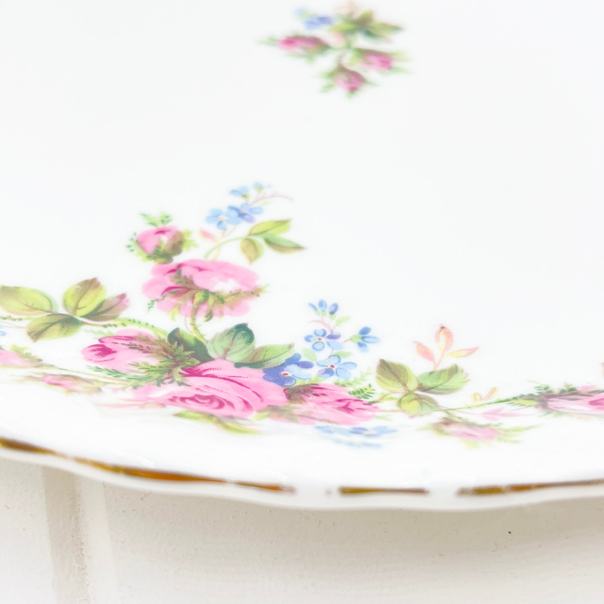 Royal Albert Vintage Moss Rose Tabbed Cake Plate