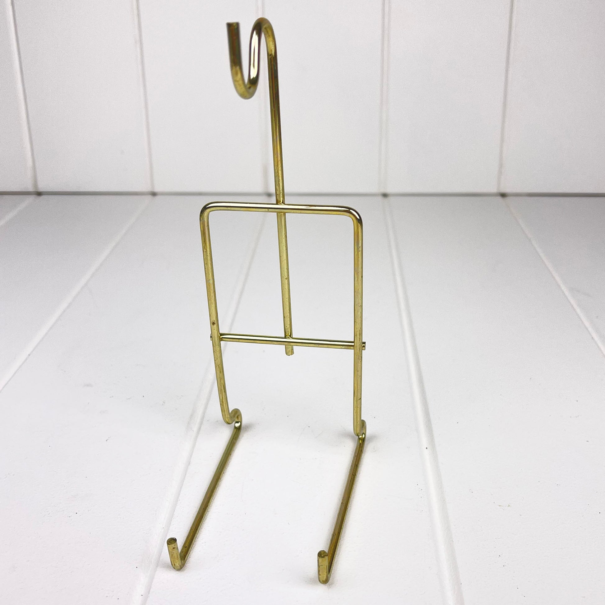 Hanging Cup and Saucer Brass Stand