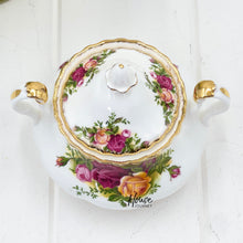 Load image into Gallery viewer, Royal Albert Old Country Roses Covered Sugar Bowl
