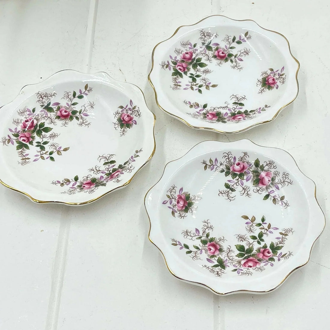 Royal Albert Vintage Lavender Rose Dishes x 2 - Exquisite Homewares 
