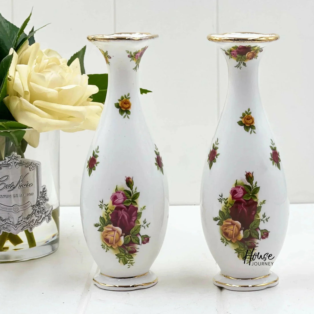 Royal Albert Vintage Old Country Roses 19cm Pair of Bud Vases - Exquisite Homewares 