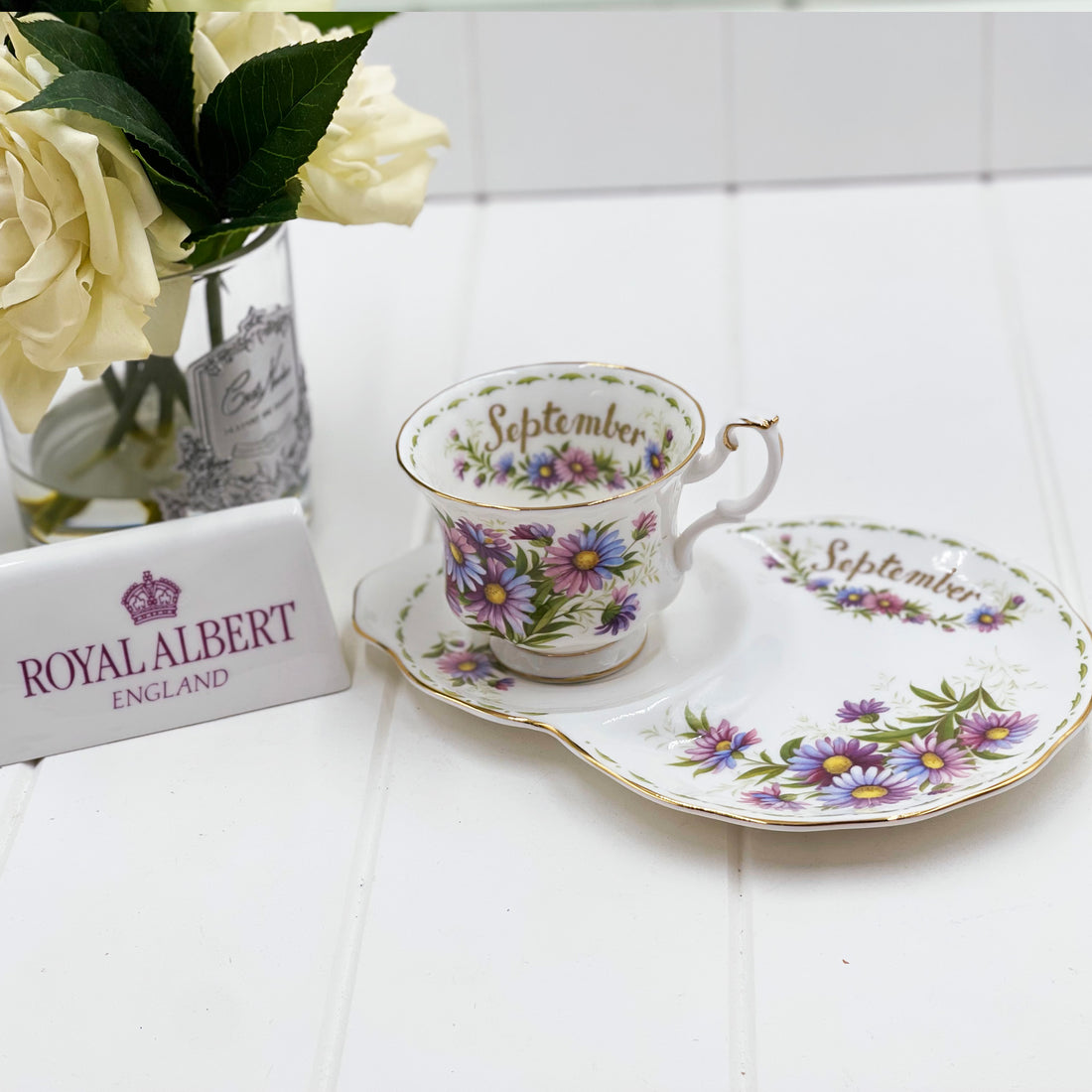 Royal Albert Vintage Flower of the Month September Michaelmas Daisy Tennis Set