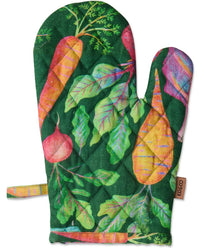 Quilted oven mitt with vibrant carrot and leaf print, colorful kitchen accessory for home décor