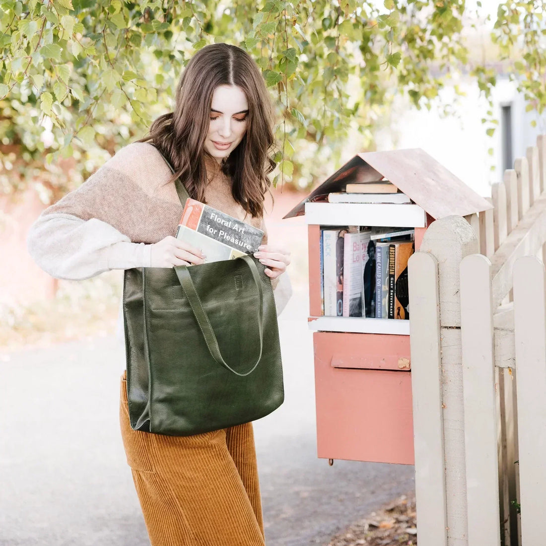 Henk Berg Catie Tote in Olive - Exquisite Homewares 