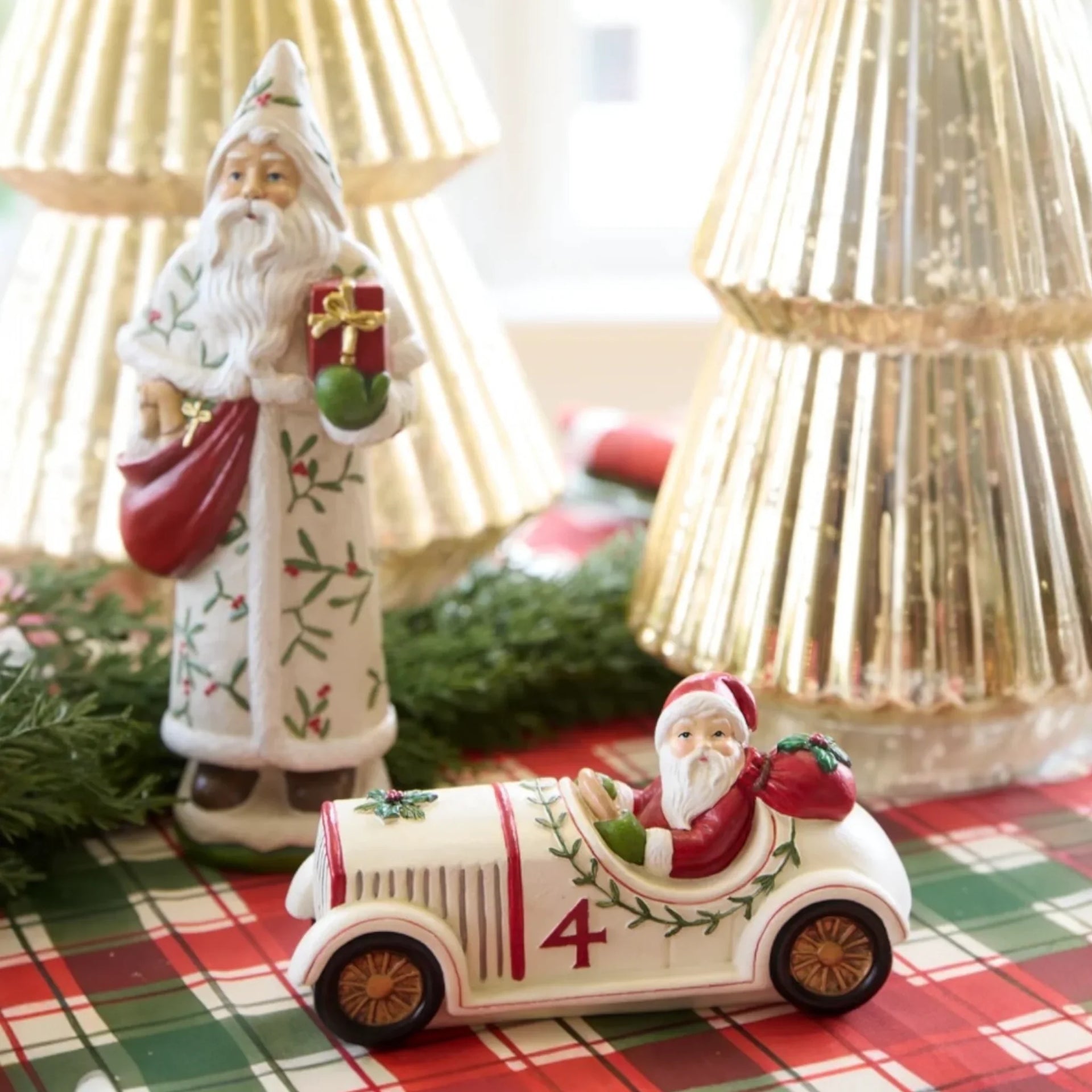 Festive Mistletoe Santa Car