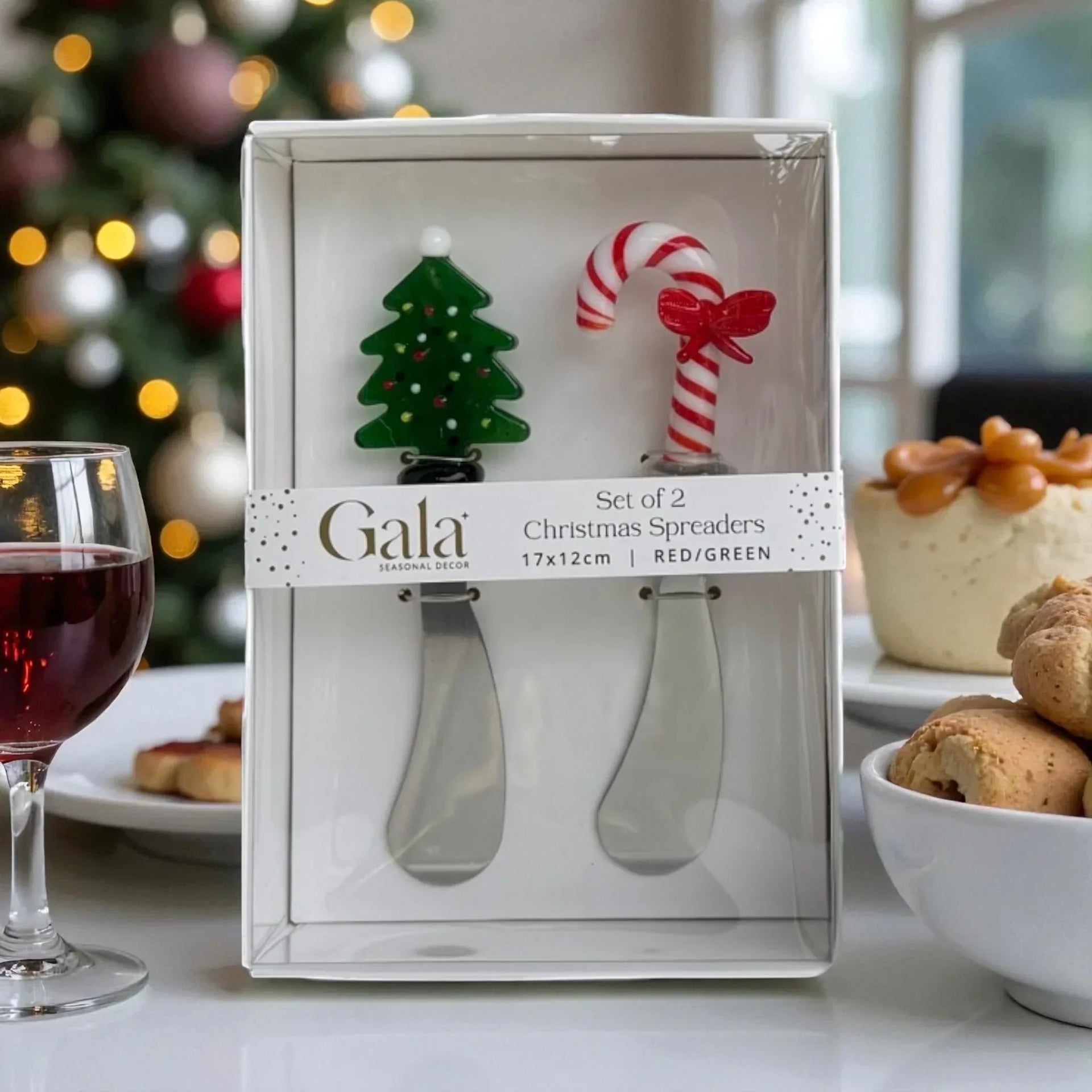 Set of 2 Christmas spreaders with tree & candy cane handles, festive red and green holiday kitchen tools