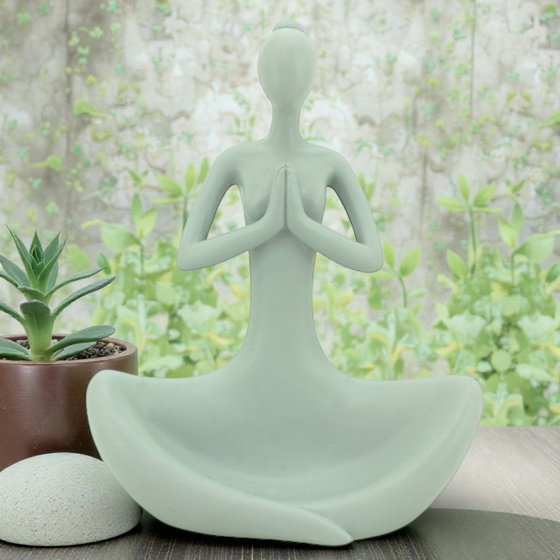 Yoga Lady Sage Large 24x32cm