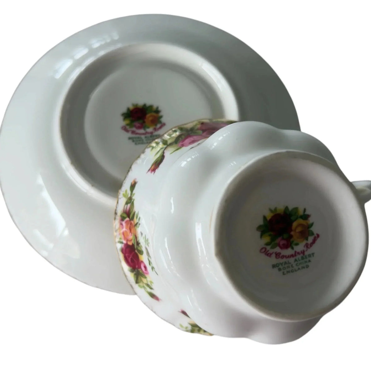 Royal Albert Old Country Roses teacup and saucer, vintage bone china with floral design, elegant homeware