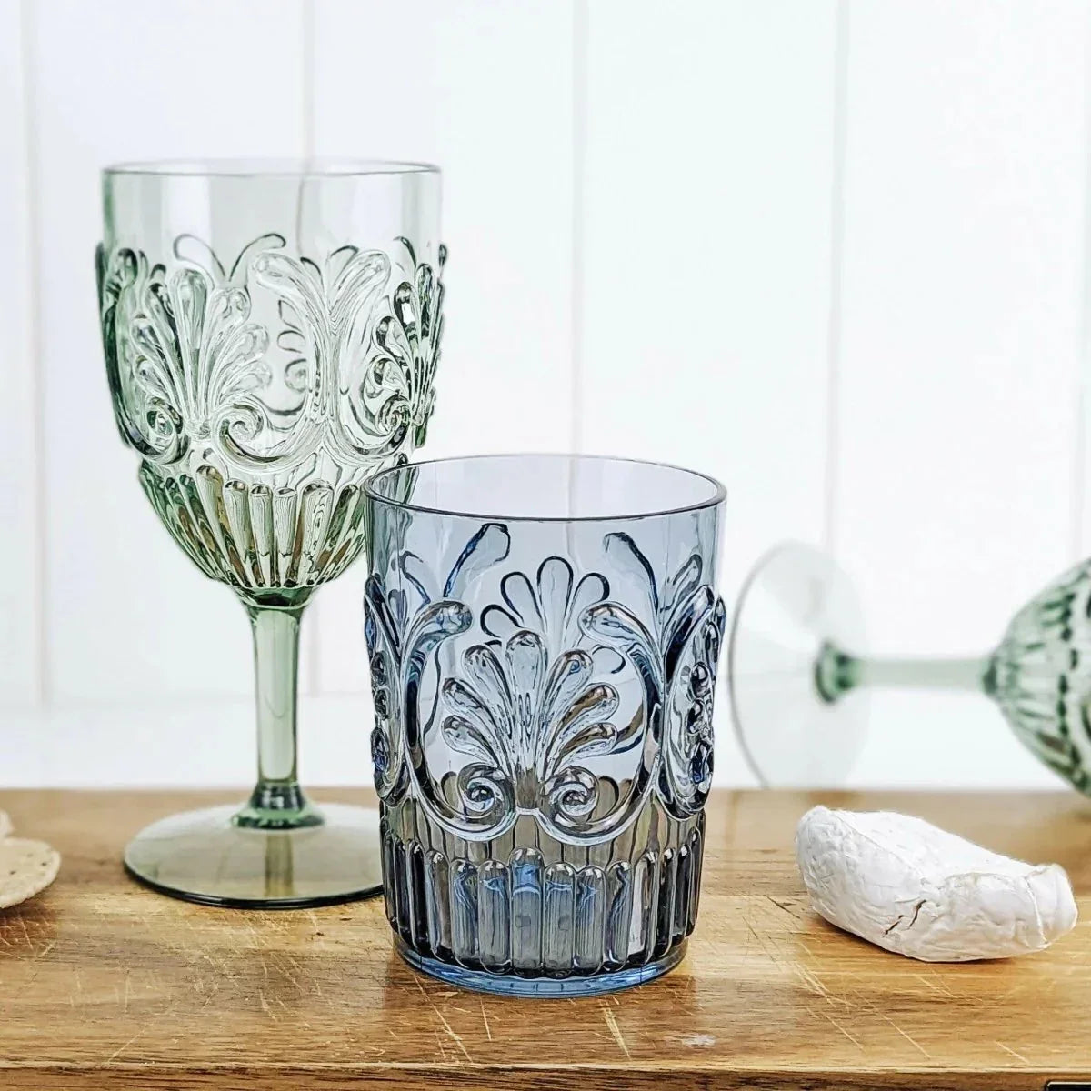 Acrylic Scollop Sage Green Wine Glass - Exquisite Homewares 