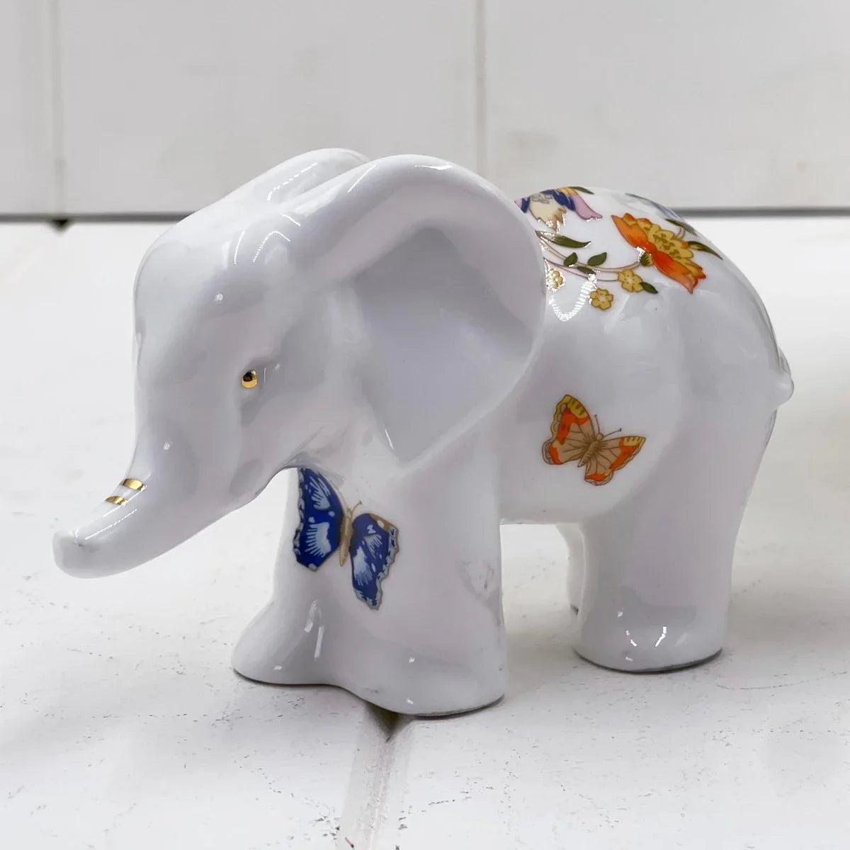 Aynsley Cottage Garden Elephant 11x8cm - Made in England - Exquisite Homewares 