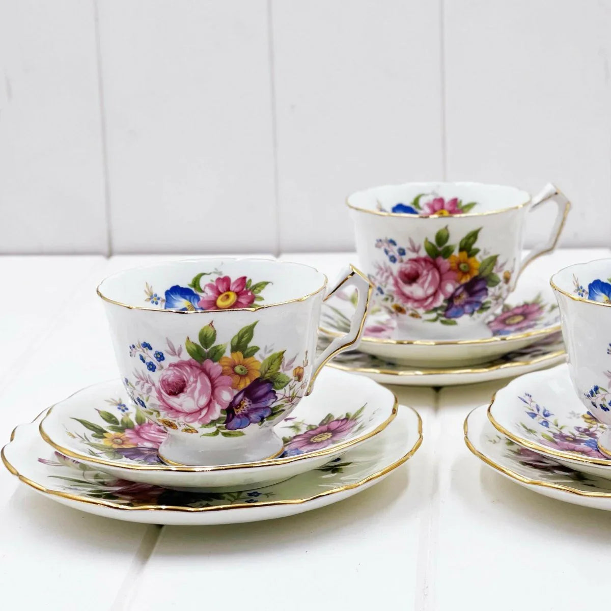 Aynsley Vintage Howard Spray Trio - Exquisite Homewares 