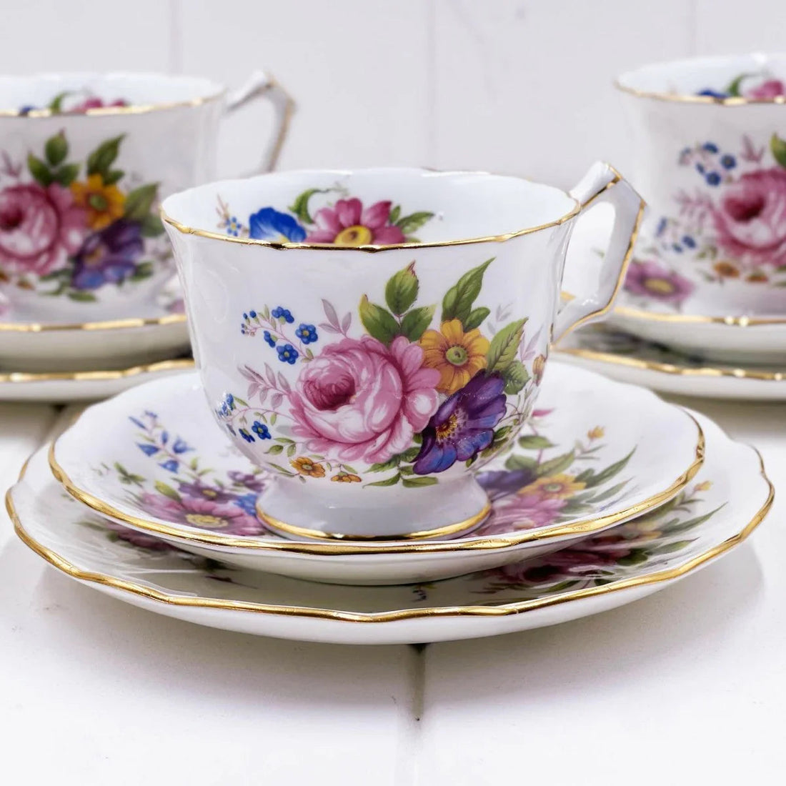 Aynsley Vintage Howard Spray Trio - Exquisite Homewares 