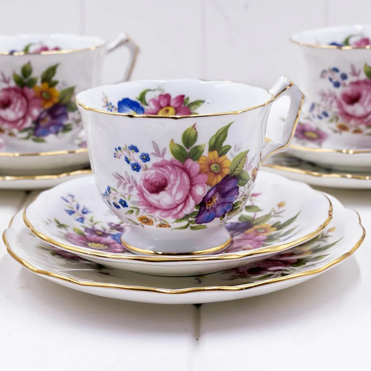 Aynsley Vintage Howard Spray Trio - Exquisite Homewares 