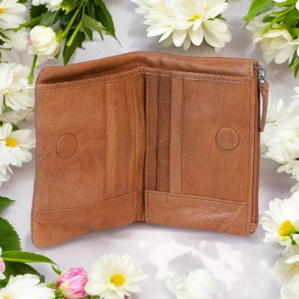 Dusky Purse in Tan - House Journey