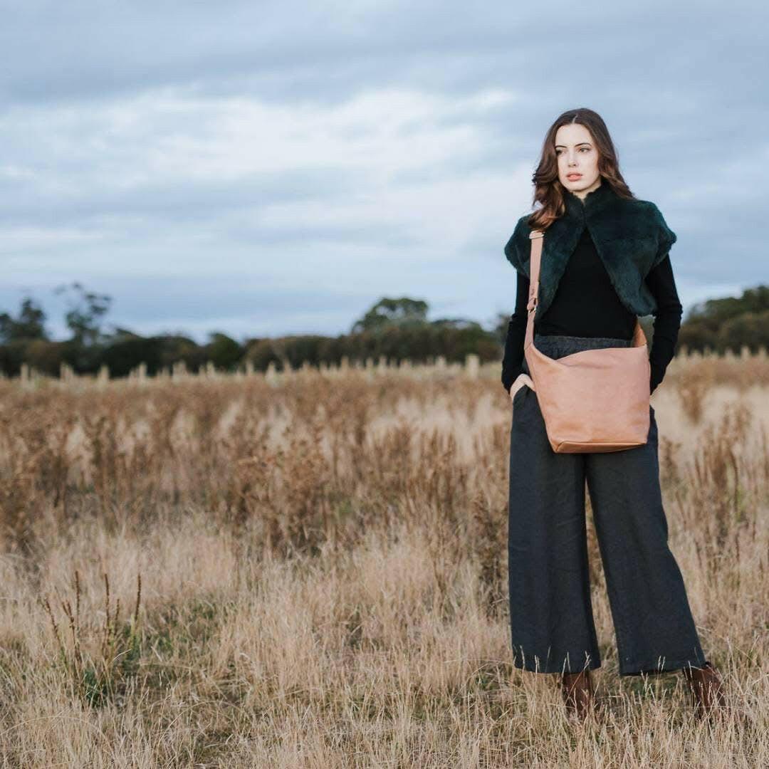 Ella Medium Slouch Bag in Vintage Tan - House Journey