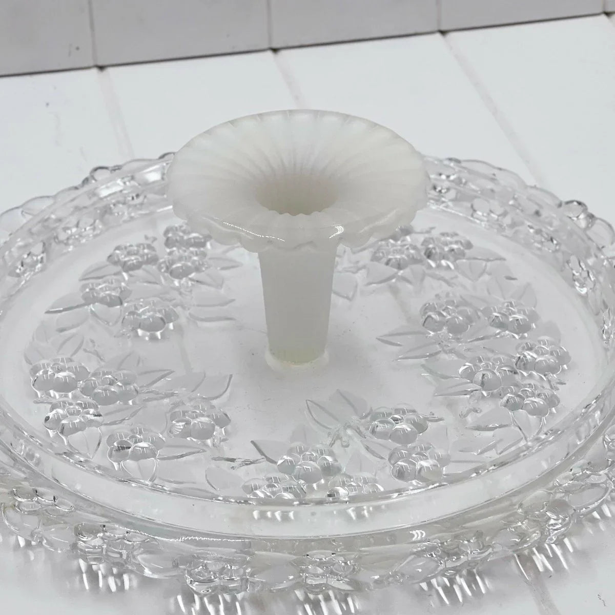 Embossed Glass Cake Stand - Exquisite Homewares 