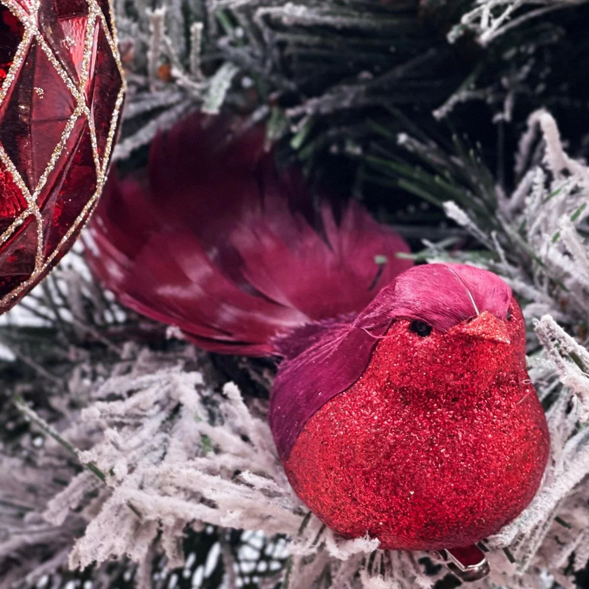 Garnet Curl Clip Bird - Exquisite Homewares 
