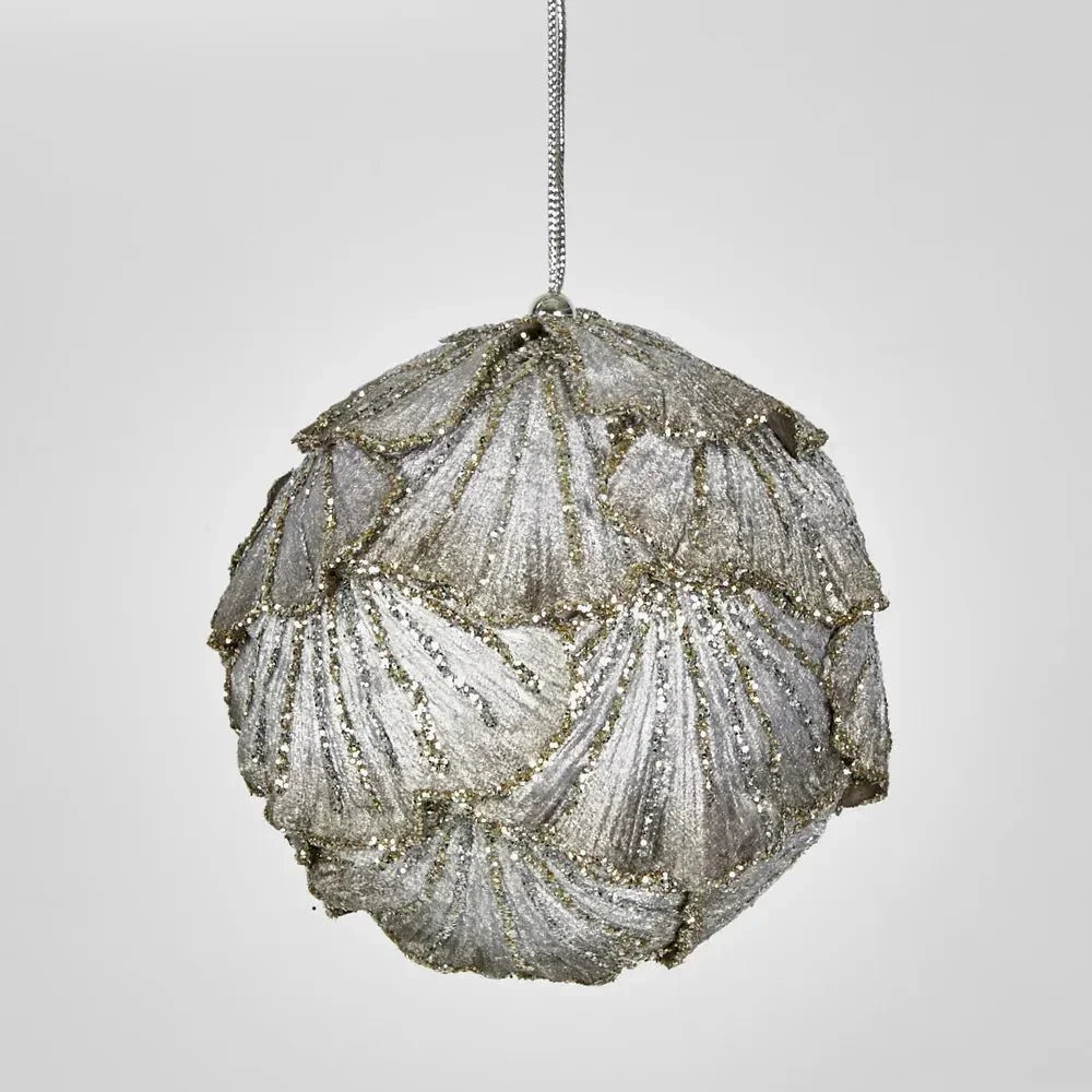 Ginko Leaf Bauble Silver - Exquisite Homewares 