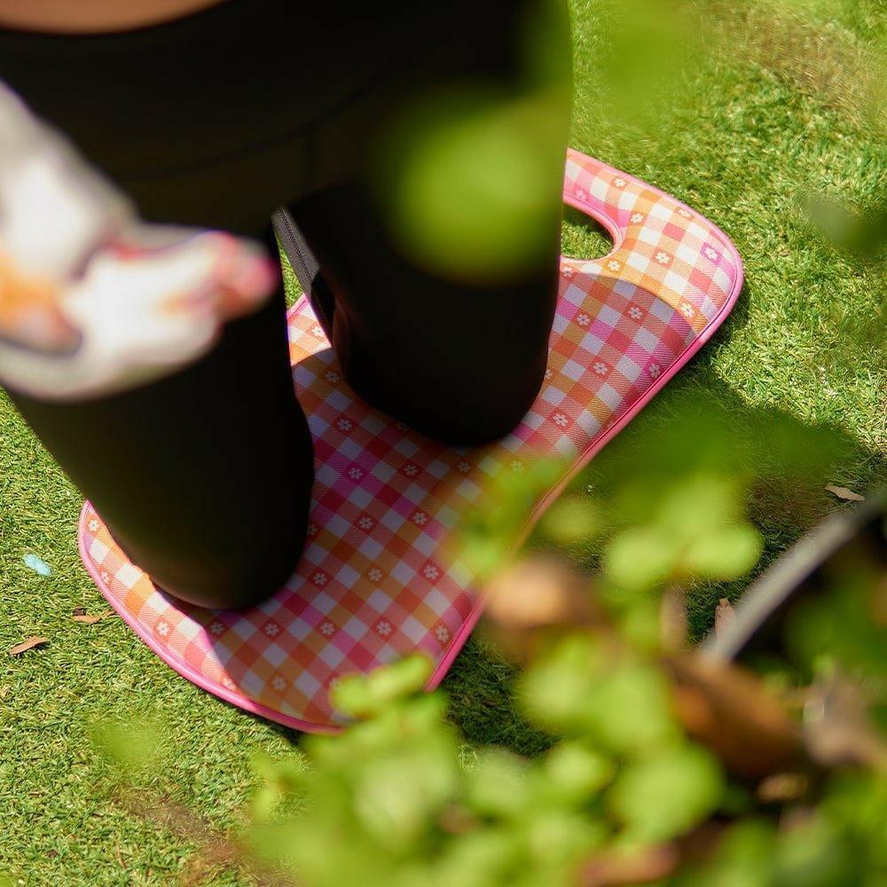 Kneeling Mat - Daisy Gingham - House Journey