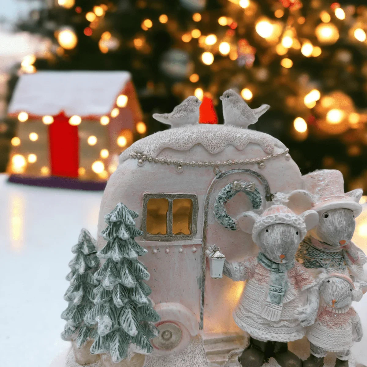 Light-up Mouse Caravan - Exquisite Homewares 