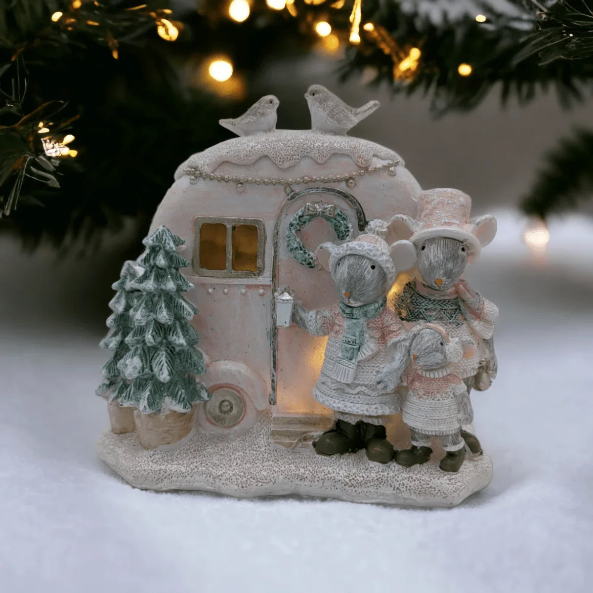 Light-up Mouse Caravan - Exquisite Homewares 
