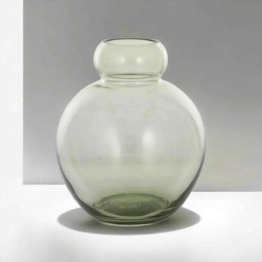 Palmyra Sage Vase - Exquisite Homewares 