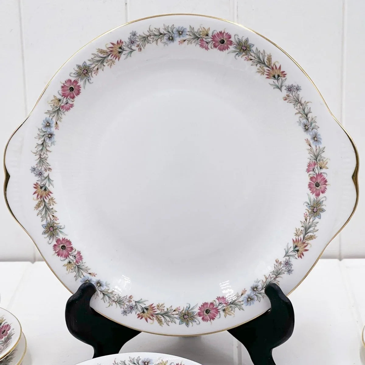 Paragon Belinda Tea Set - Complete Service for 6 - Exquisite Homewares 