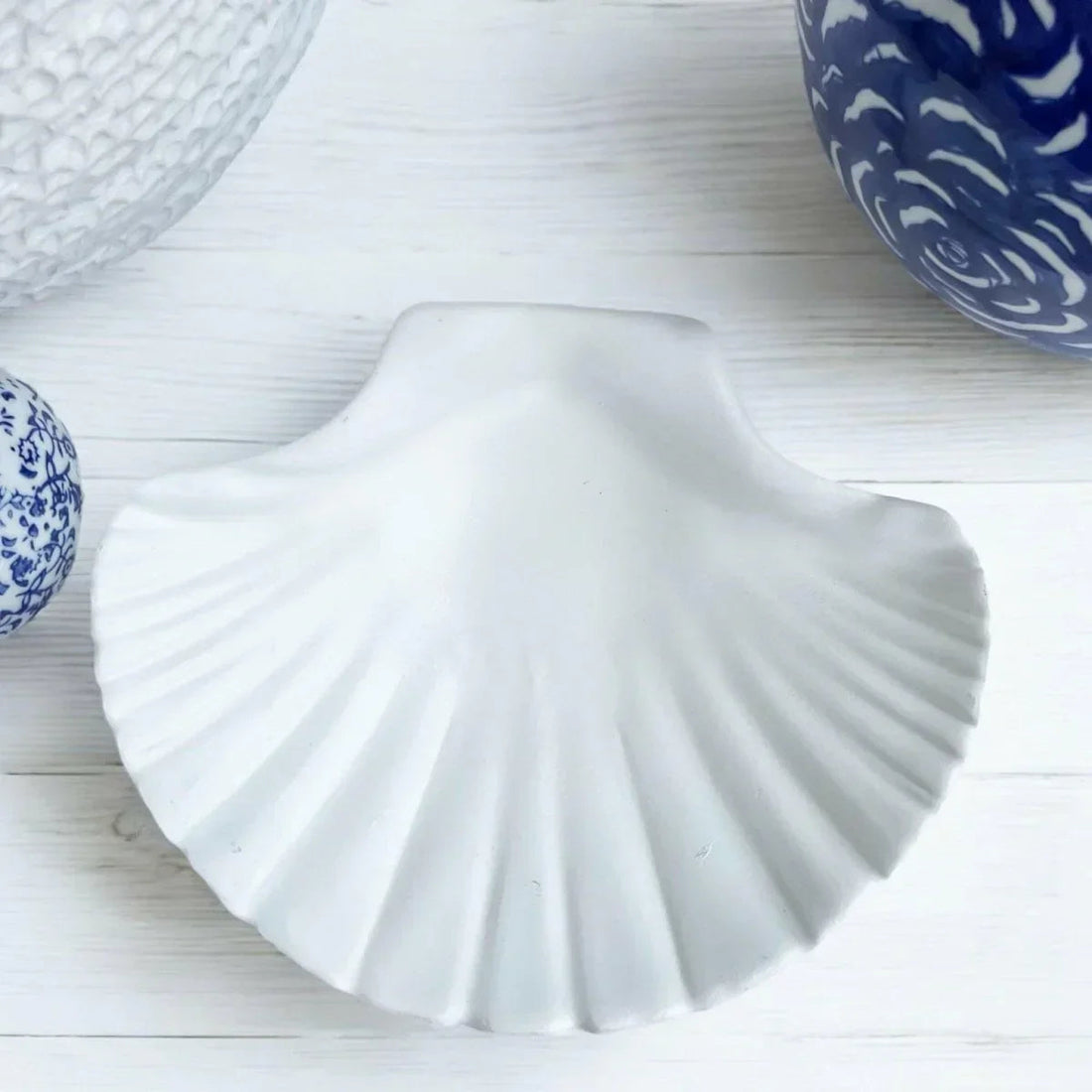 Pearl Shell Plate - Exquisite Homewares 