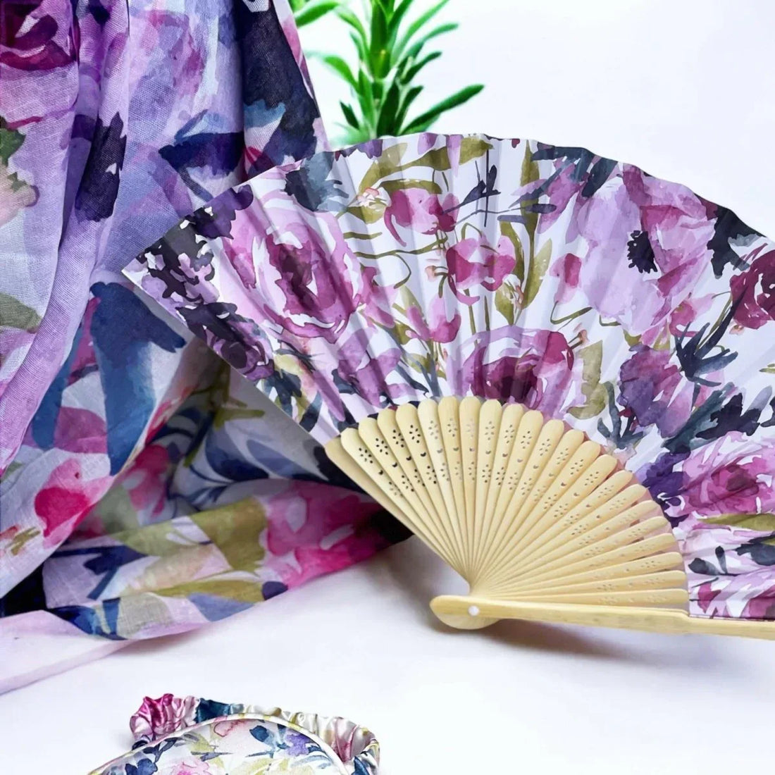 Peonie Rose Bamboo Fan