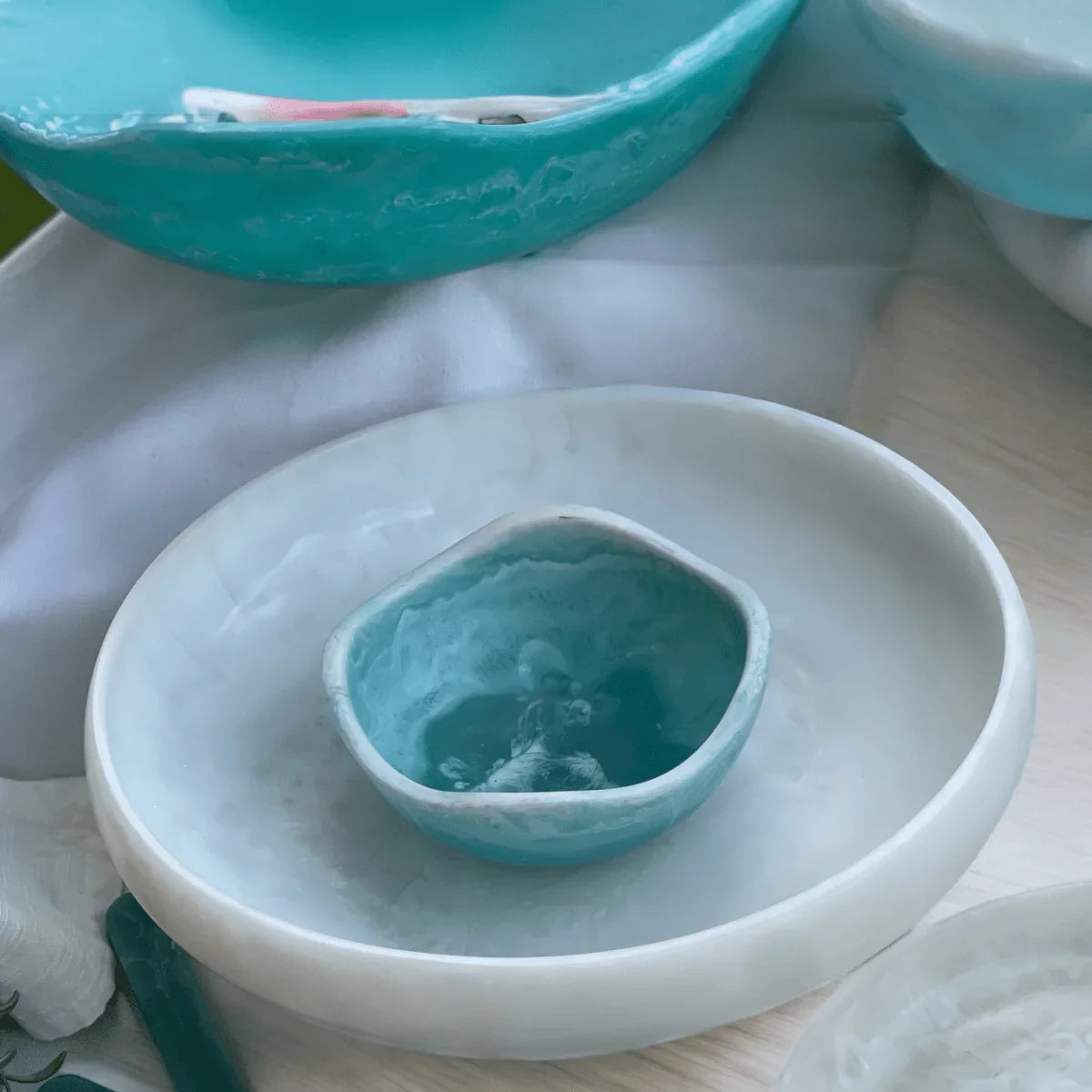 Randle Plate White - Exquisite Homewares 