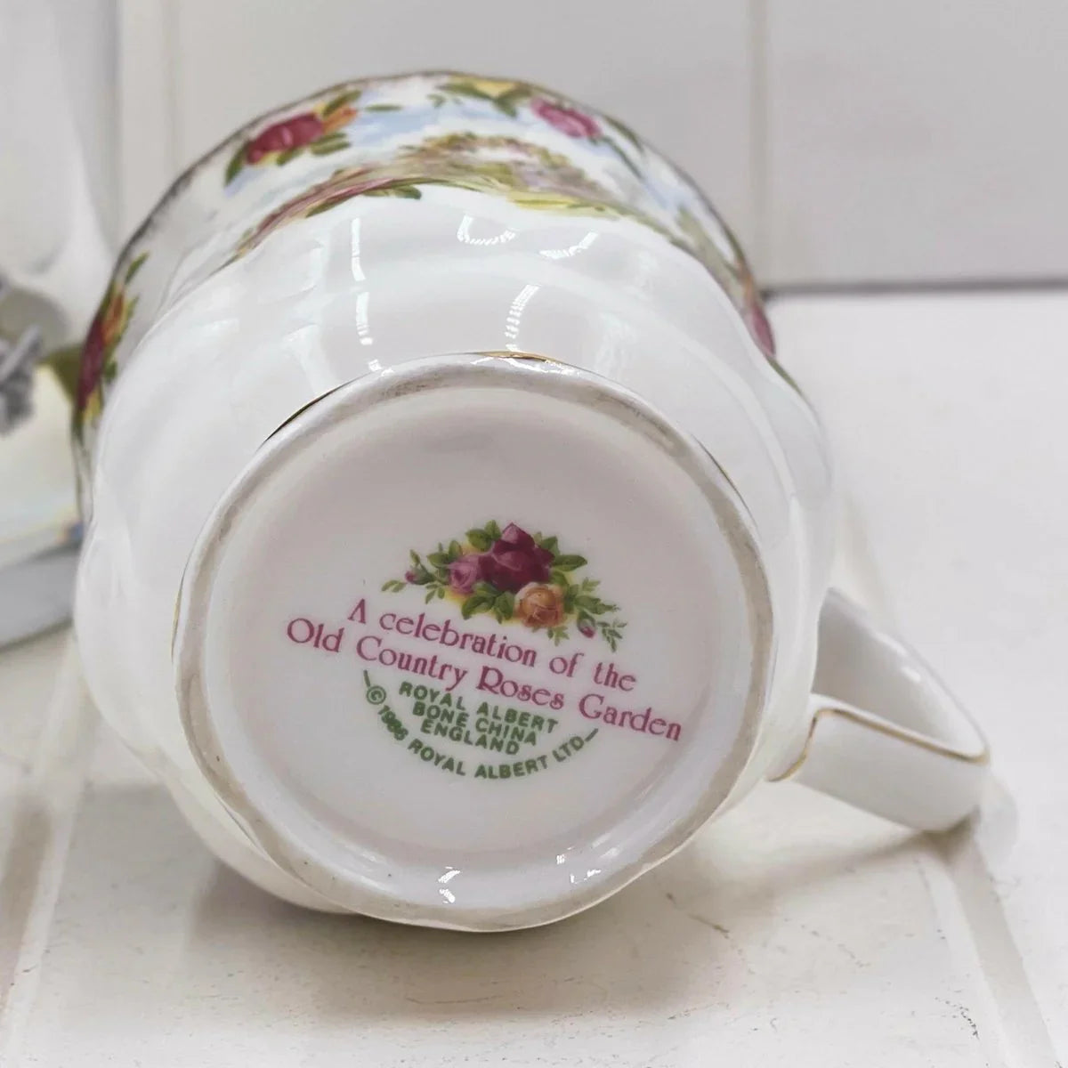 Royal Albert A Celebration of the Old Country Roses Garden Mug - Exquisite Homewares 