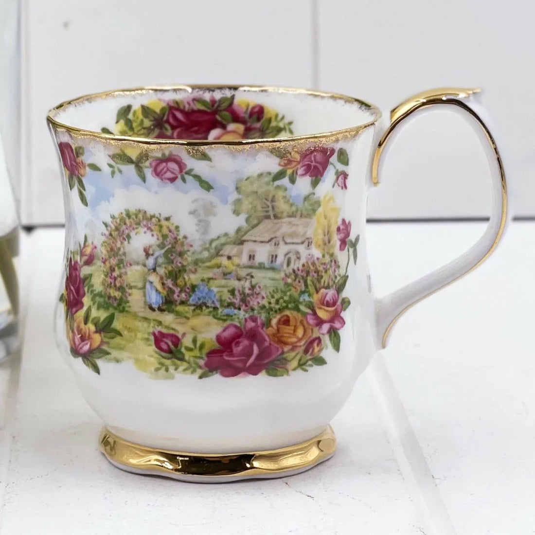 Royal Albert A Celebration of the Old Country Roses Garden Mug - Exquisite Homewares 
