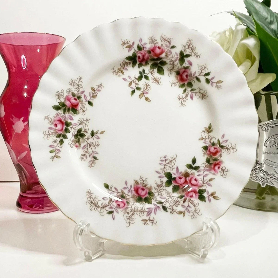 Royal Albert Lavender Rose Dinner Plate - Exquisite Homewares 