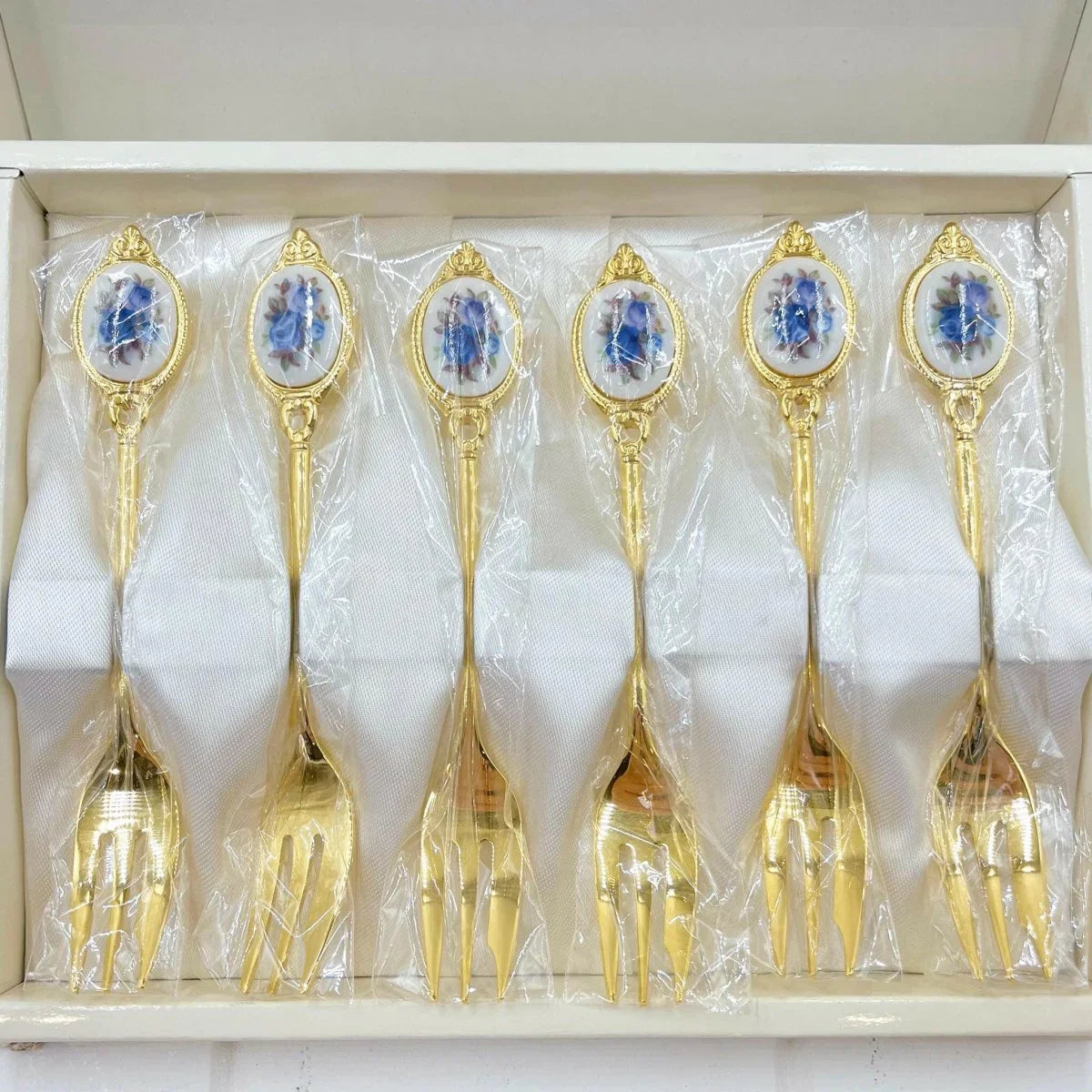 Royal Albert Moonlight Roses Cake Forks - Exquisite Homewares 