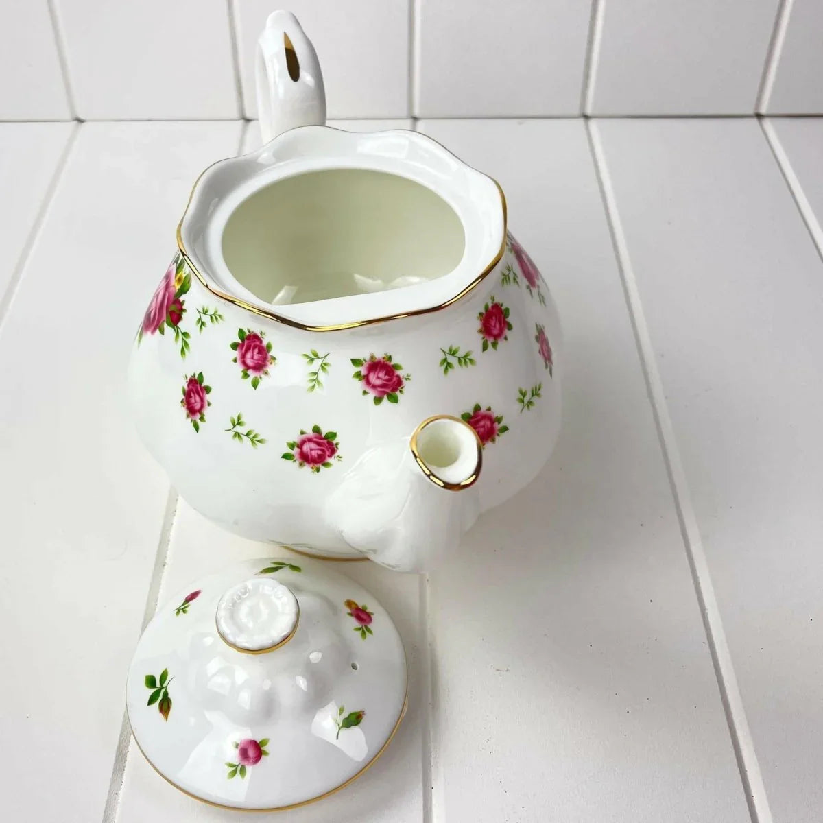 Royal Albert New Country Roses Large White Teapot - Exquisite Homewares 