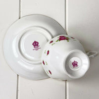 Royal Albert New Country Roses White Duo - Exquisite Homewares 