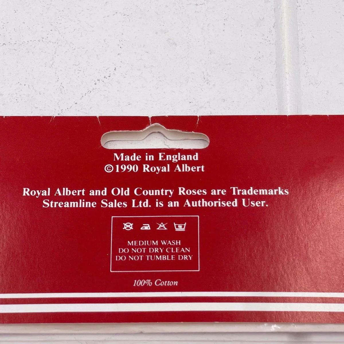 Royal Albert Old Country Roses Apron - Exquisite Homewares 