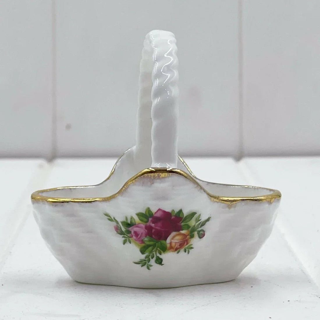 Royal Albert Old Country Roses Basket - Exquisite Homewares 