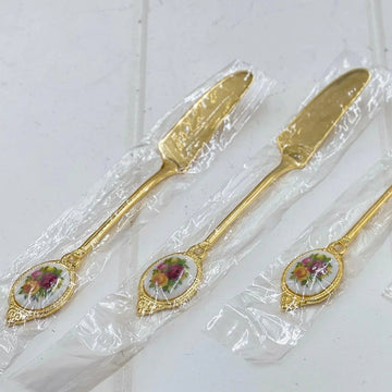 Royal Albert Old Country Roses Butter Spreader - Exquisite Homewares 