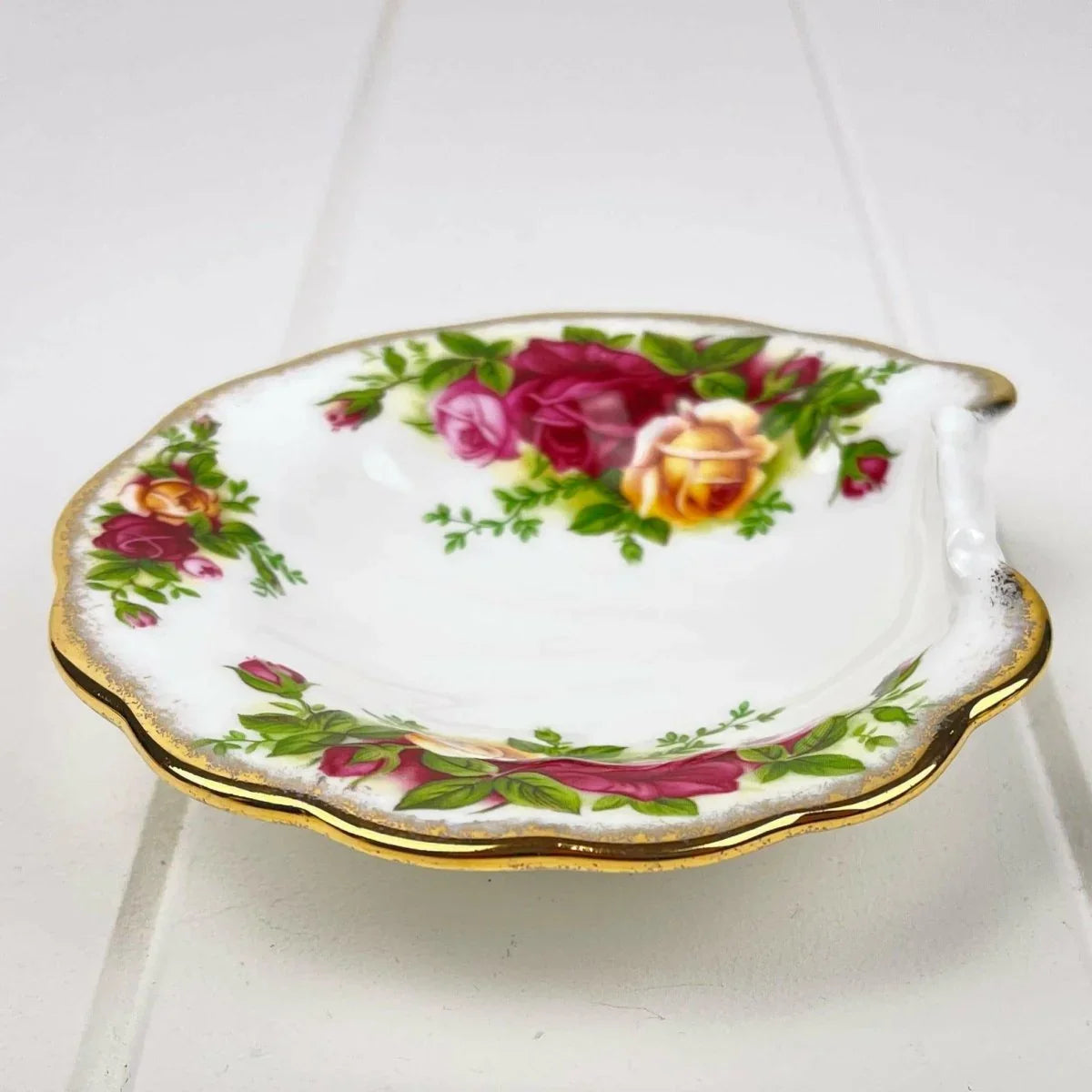 Royal Albert Old Country Roses Soap Dish - Exquisite Homewares 