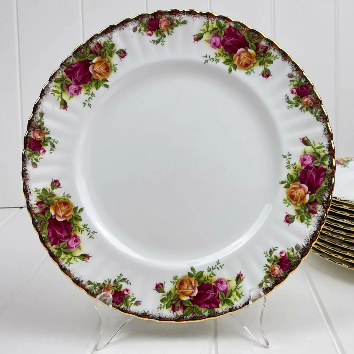 Royal Albert Vintage 1st Edition Old Country Roses Dinner Plate - Exquisite Homewares 