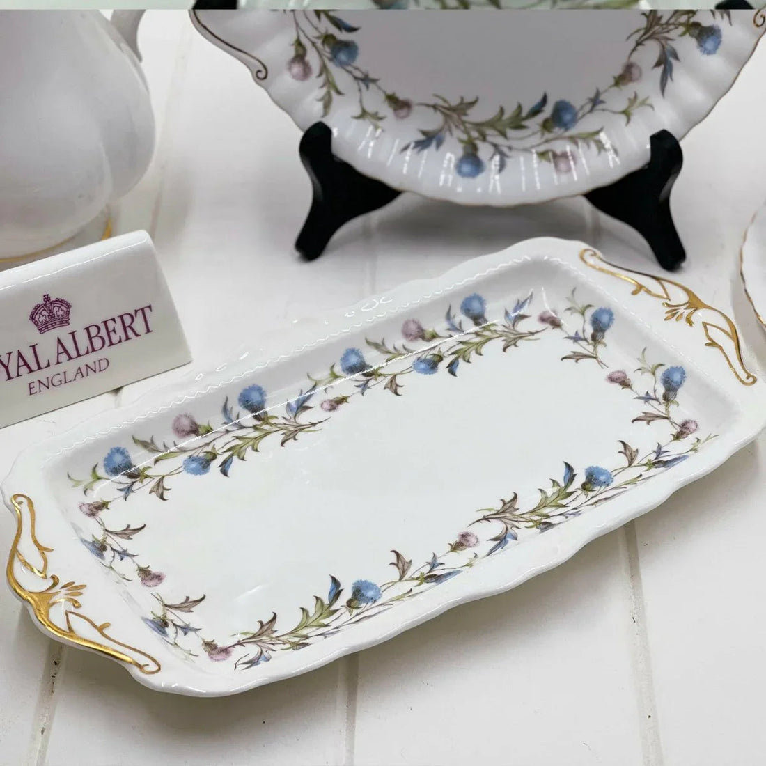 Royal Albert Vintage Brigadoon Sandwich Tray - Exquisite Homewares 