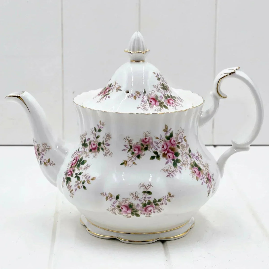 Royal Albert Vintage Lavender Rose Large Teapot - Exquisite Homewares 
