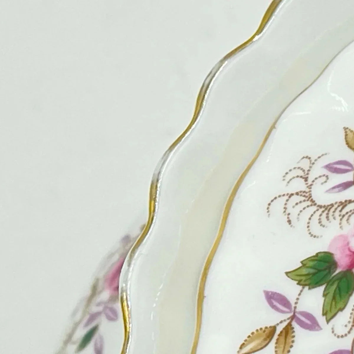 Royal Albert Vintage Lavender Rose Large Teapot - Exquisite Homewares 