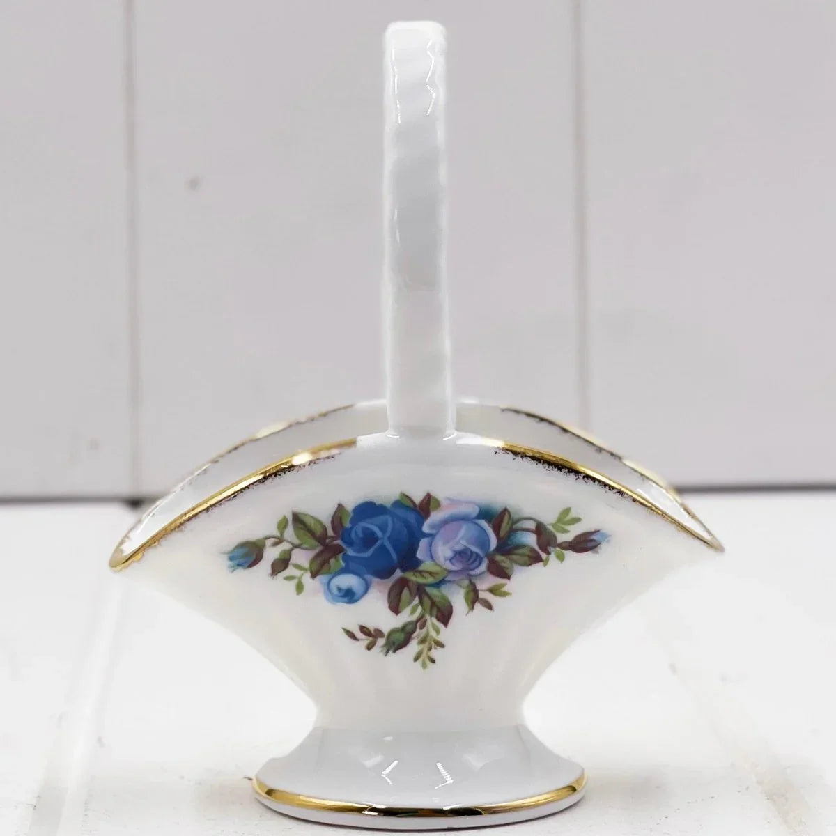 Royal Albert Vintage Moonlight Rose Basket - Exquisite Homewares 