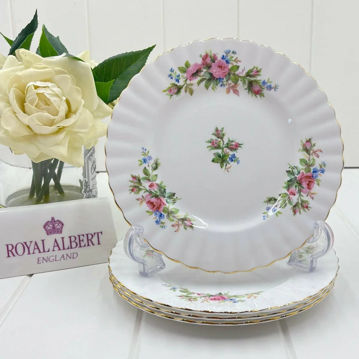 Royal Albert Vintage Moss Rose Salad Plate - Exquisite Homewares 