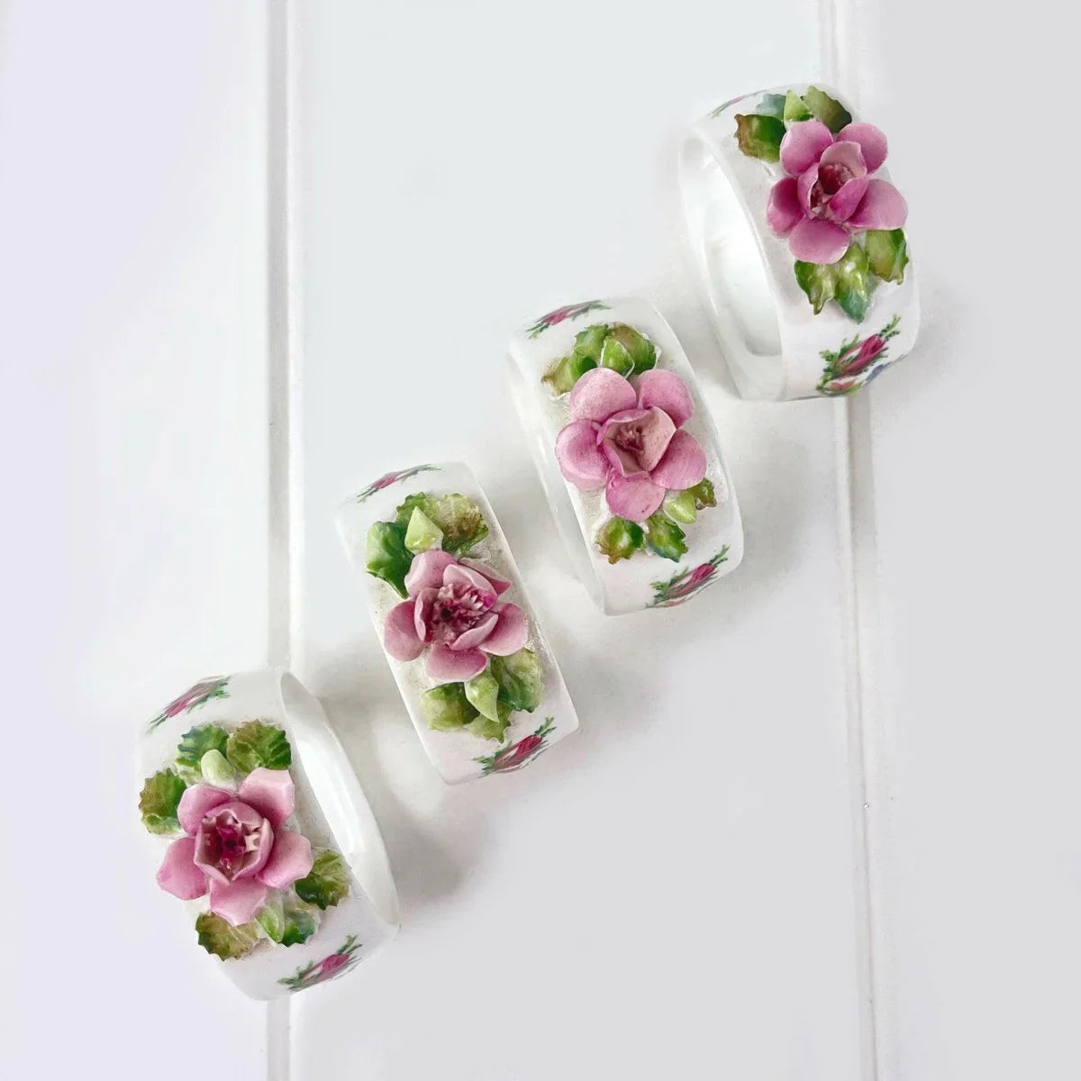 Royal Albert Vintage Moss Rose Set of 4 Napkin Rings - Exquisite Homewares 