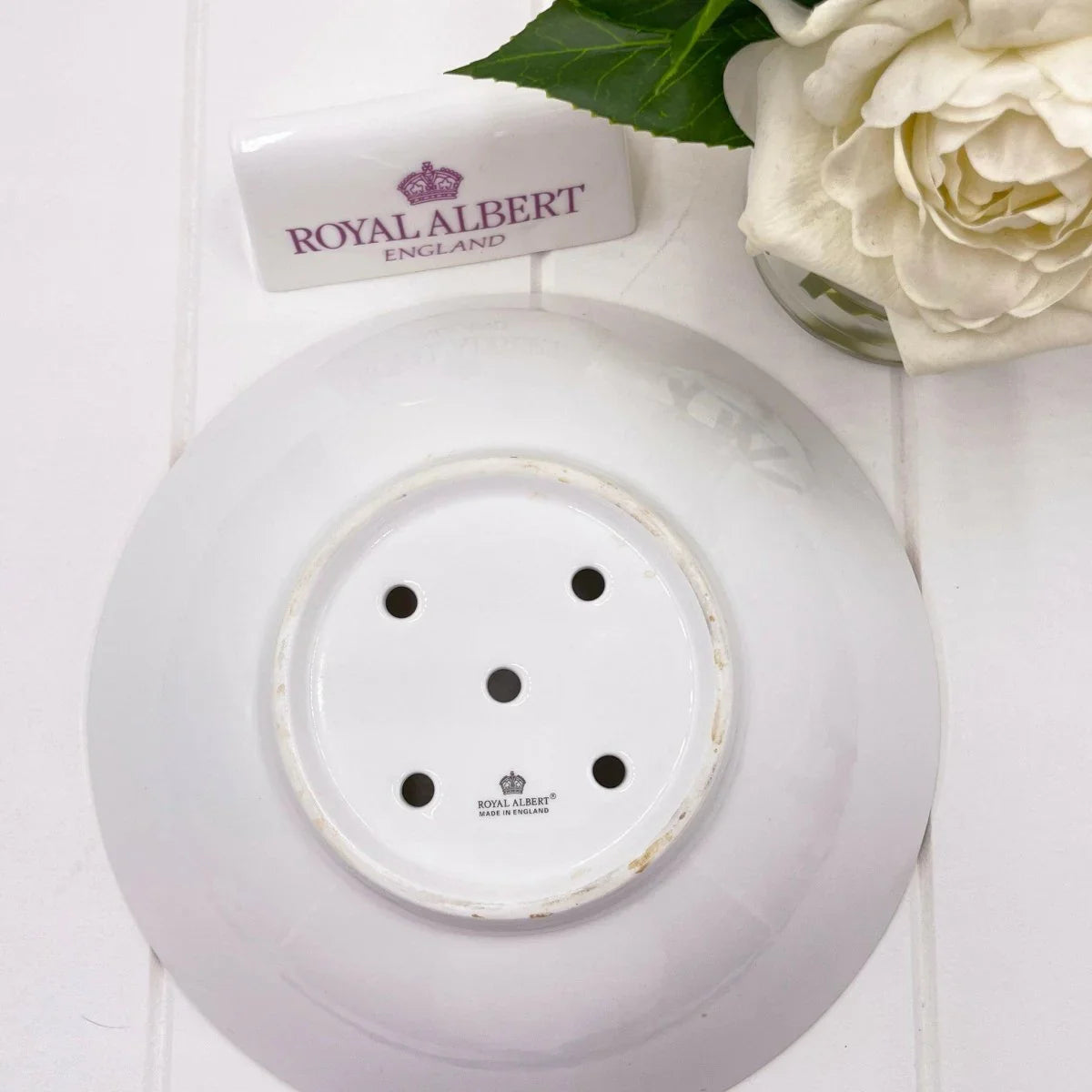 Royal Albert Vintage Old Country Roses Berry Bowl Strainer - Exquisite Homewares 