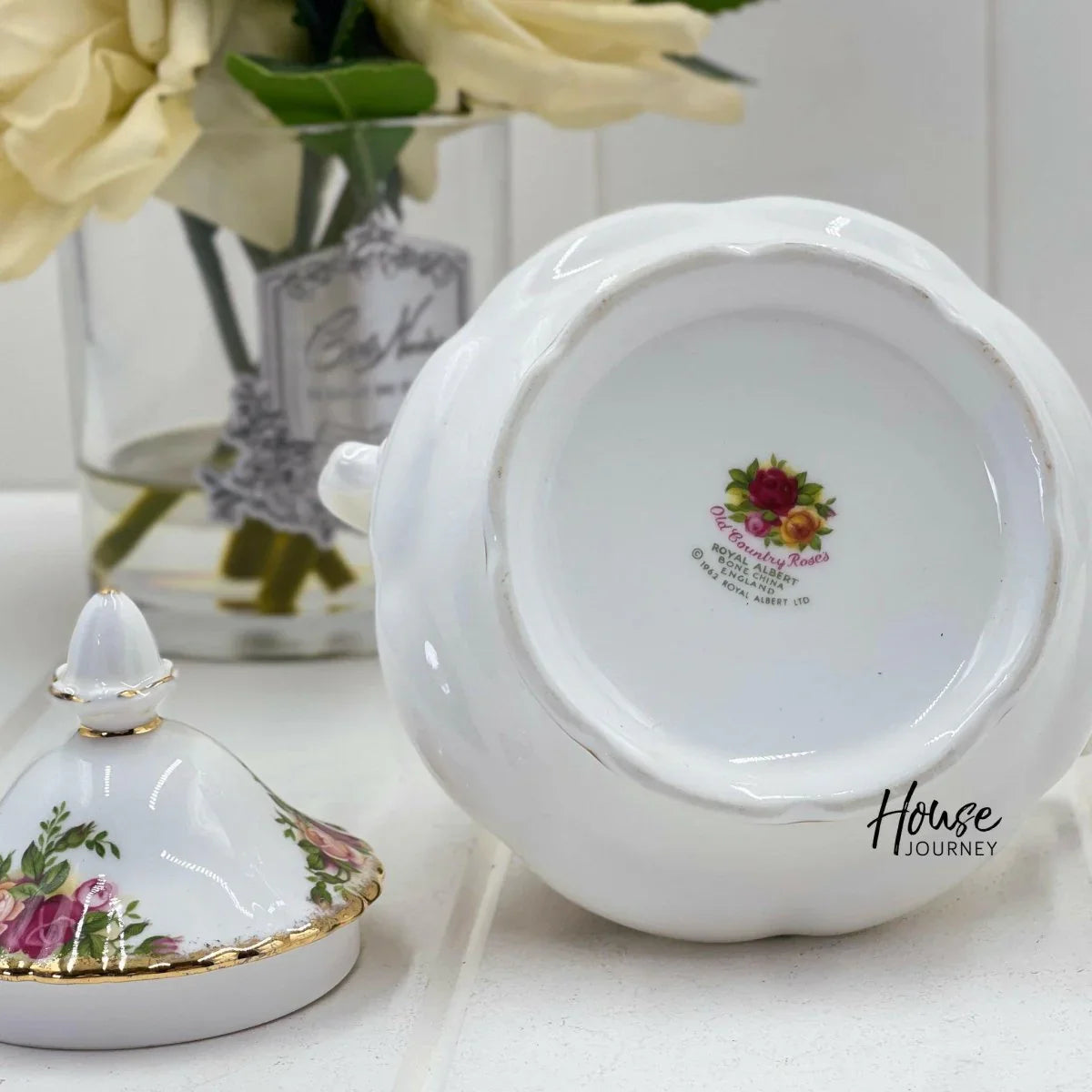 Royal Albert Old Country Roses Covered Sugar Bowl - Complete with Lid Made in England - Exquisite Homewares 